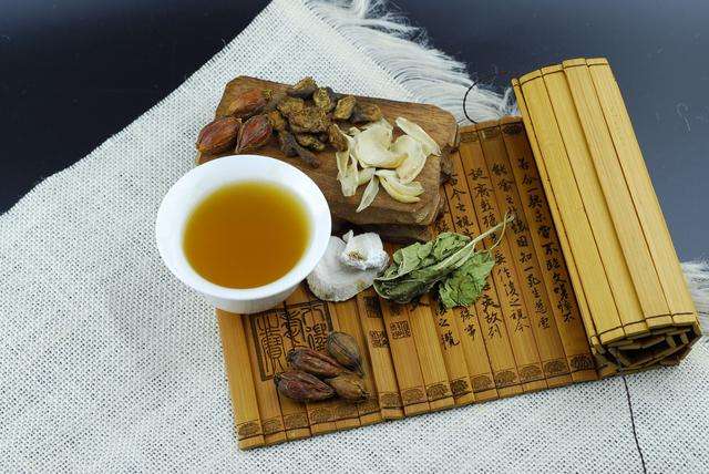 中藥方劑揭秘，百日健康調理新篇章，精選中藥方劑首百首解析